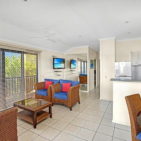 Tin Can Bay Marina Villas Exterior photo
