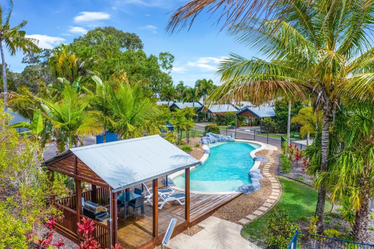 Tin Can Bay Marina Villas Exterior photo