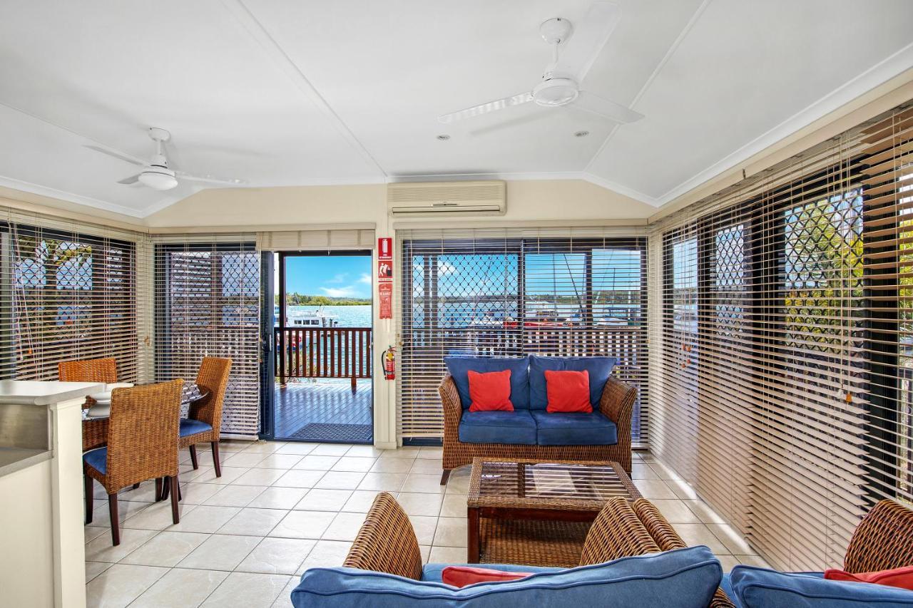 Tin Can Bay Marina Villas Exterior photo